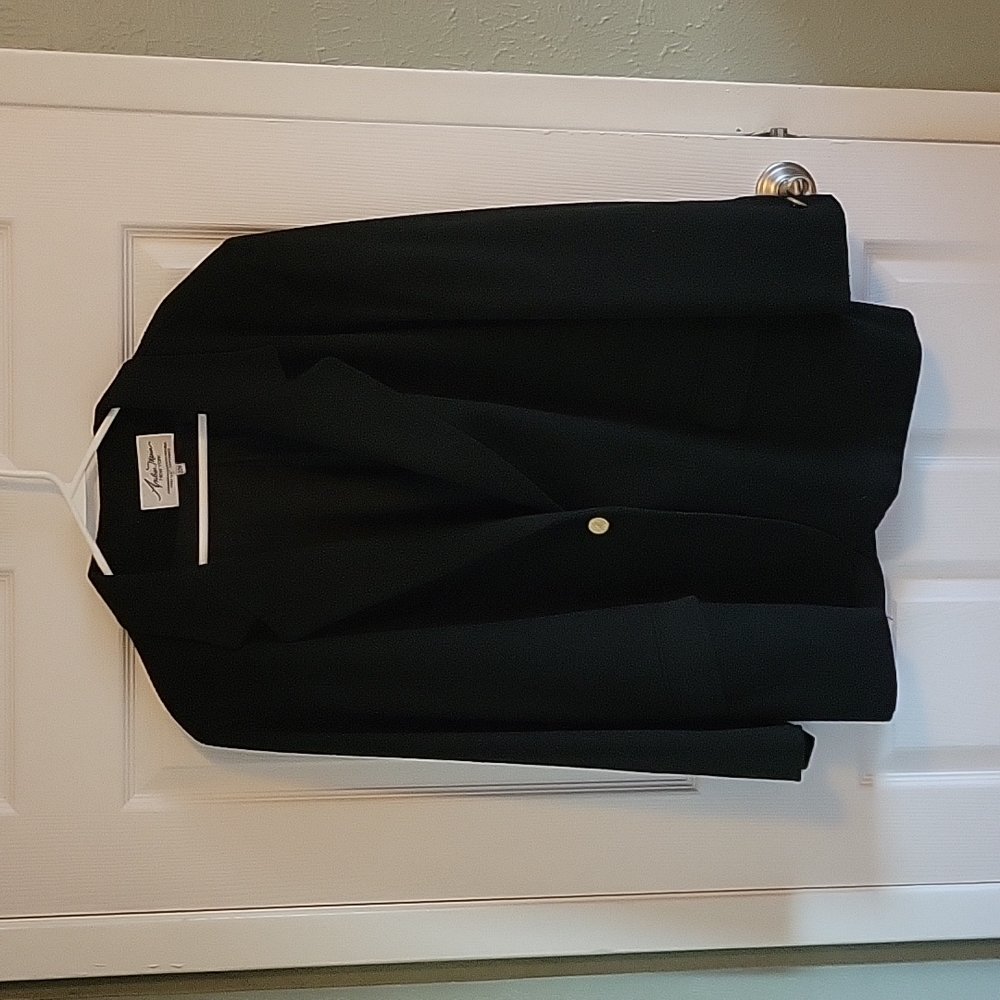 Plus size 20W vintage Andrea Marin woman's full-length, lined, 100% wool blazer
